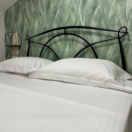 Guest House Himaj Berat Kültér fotó